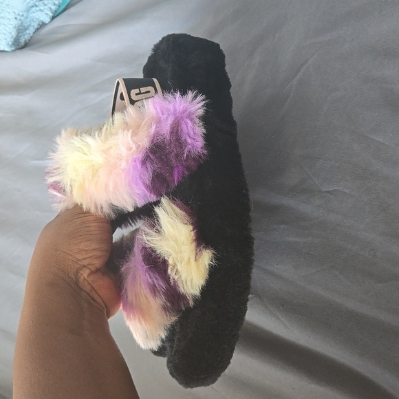 UGG Multicolor Fluffy Slippers - Picture 4 of 10